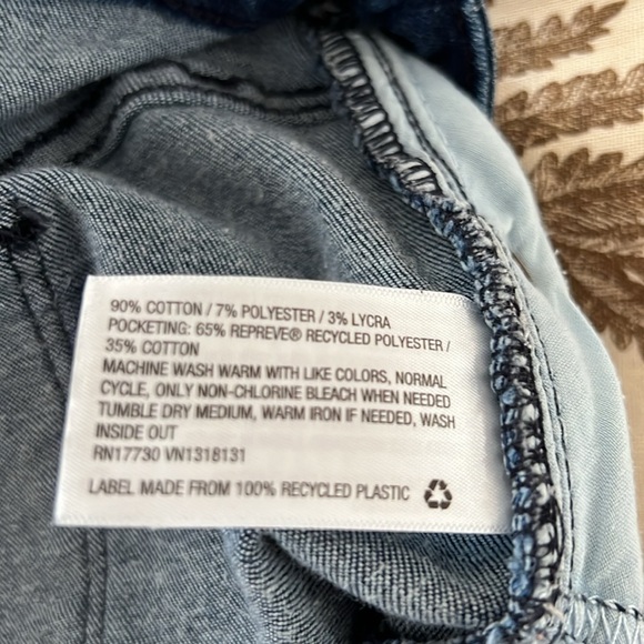 Boat/Beemuda Denim Shorts - Picture 4 of 4